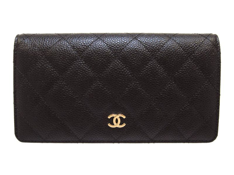 レッド系 Chanel シャネル マトラッセ キャビアスキン フラップ 二